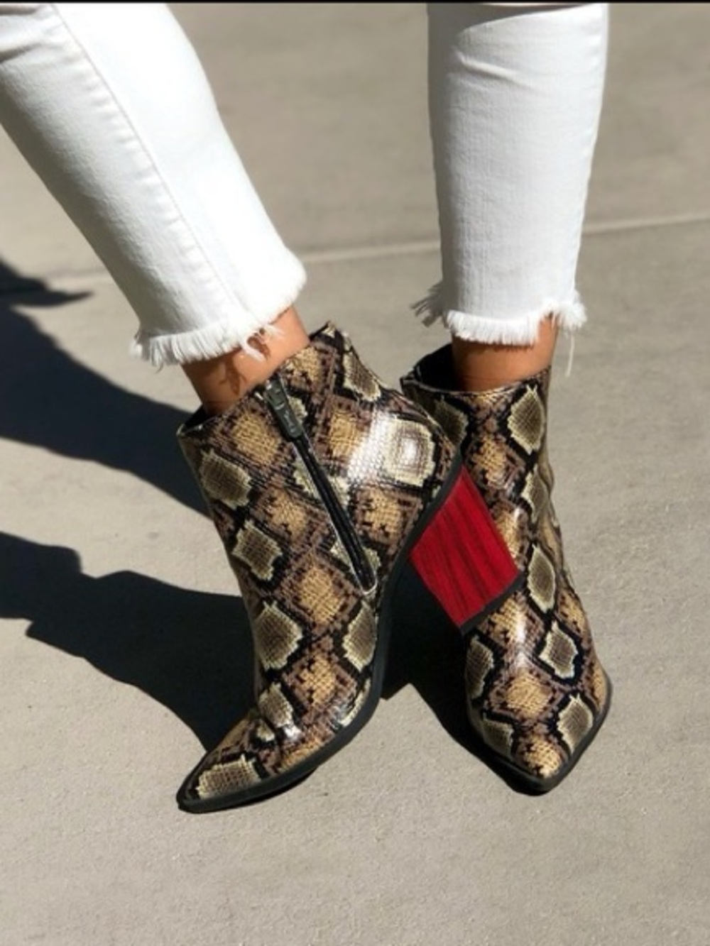 Like New! Circus by Sam Edelman Cornell Bootie snake print red heel size 6